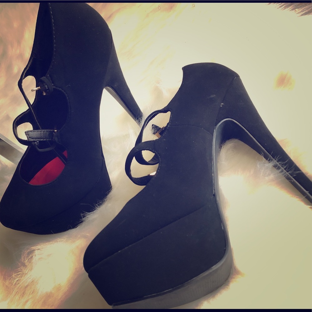 Black heels